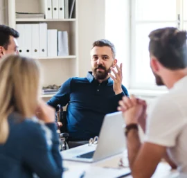 Mastering the Art of Leadership: A Comprehensive Guide to Becoming a Leadership Coach