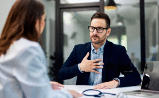 High Ticket Sales Training Strategies to Close Big Deals with Confidence